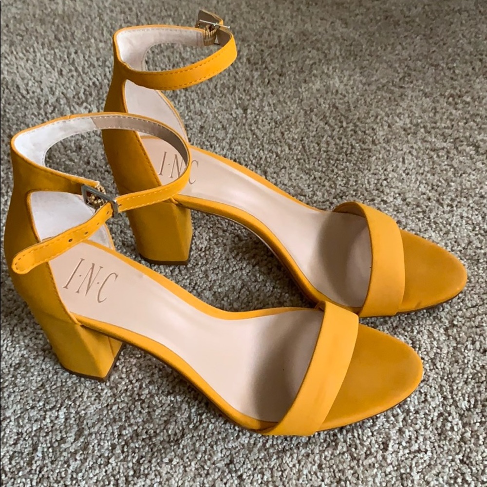 INC Kivah golden yellow heel